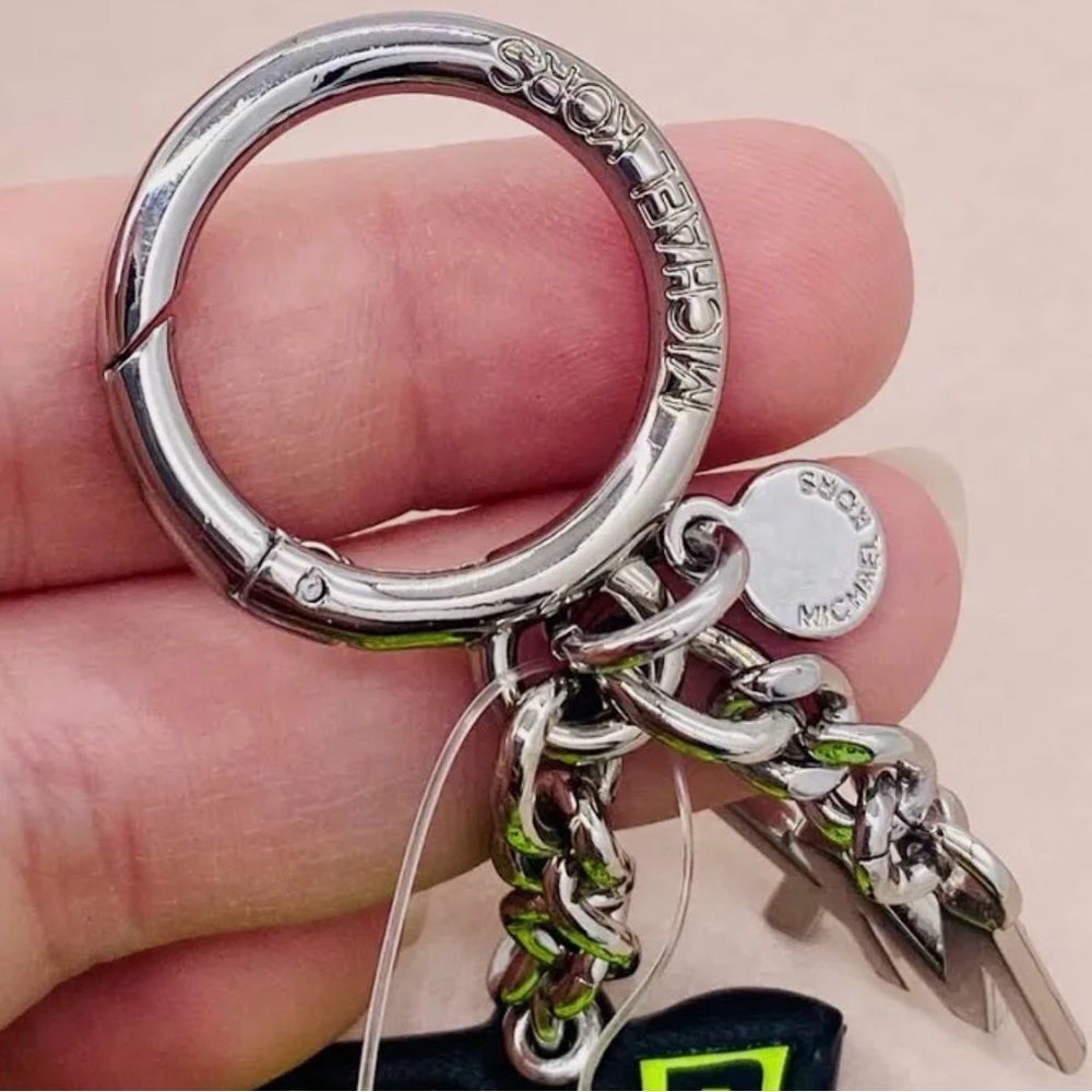 MICHAEL KORS/MK LONDON NEON NOVELTY KEYCHAIN FOB/ vintage rare! 35F9SNZK2X - Picture 4 of 16
